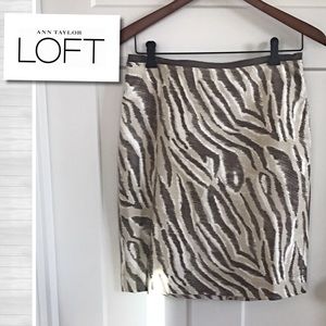 LOFT Animal Print Skirt 煉